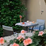 Bed & Breakfast Casa Gugu & Breakfast